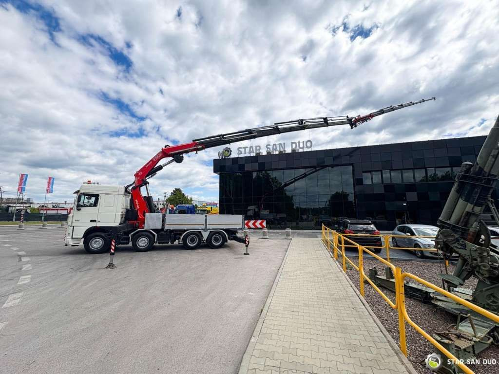 DAF XF 105.510 8x4 FASSI F800 XP Crane Fifth wheel - Vlačilec: slika 3 DAF XF 105.510 8x4 FASSI F800 XP Crane Fifth wheel - Vlačilec: slika 3