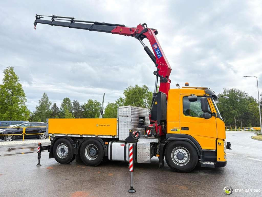 Volvo FM 460 6x4x4 HMF 3220 Crane HDS - Vlačilec: slika 4 Volvo FM 460 6x4x4 HMF 3220 Crane HDS - Vlačilec: slika 4