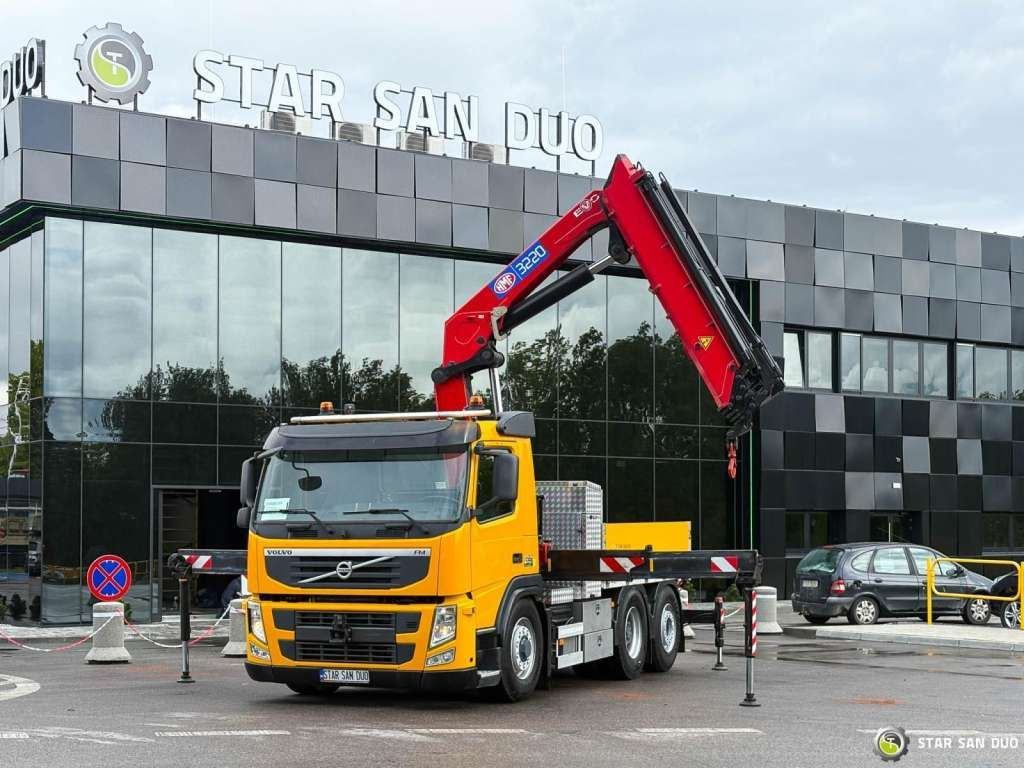 Volvo FM 460 6x4x4 HMF 3220 Crane HDS - Vlačilec: slika 3 Volvo FM 460 6x4x4 HMF 3220 Crane HDS - Vlačilec: slika 3
