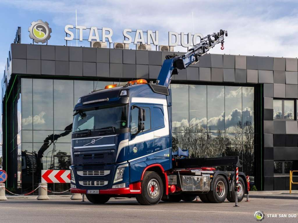 Volvo FH 500 6x2 HMF 3220-K5 HDS Crane Euro 6 - Tovornjak z dvigalom, Vlačilec: slika 1 Volvo FH 500 6x2 HMF 3220-K5 HDS Crane Euro 6 - Tovornjak z dvigalom, Vlačilec: slika 1
