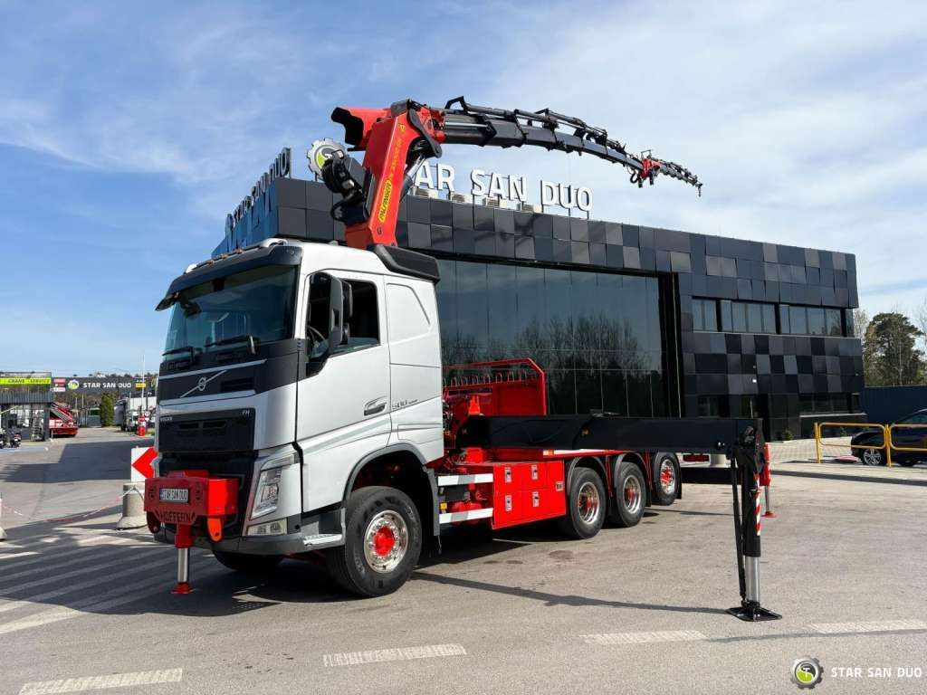Volvo FH 500 8x4*4 PK65002 Fly JIB Crane 7456 h Winch - Tovornjak z dvigalom: slika 4 Volvo FH 500 8x4*4 PK65002 Fly JIB Crane 7456 h Winch - Tovornjak z dvigalom: slika 4