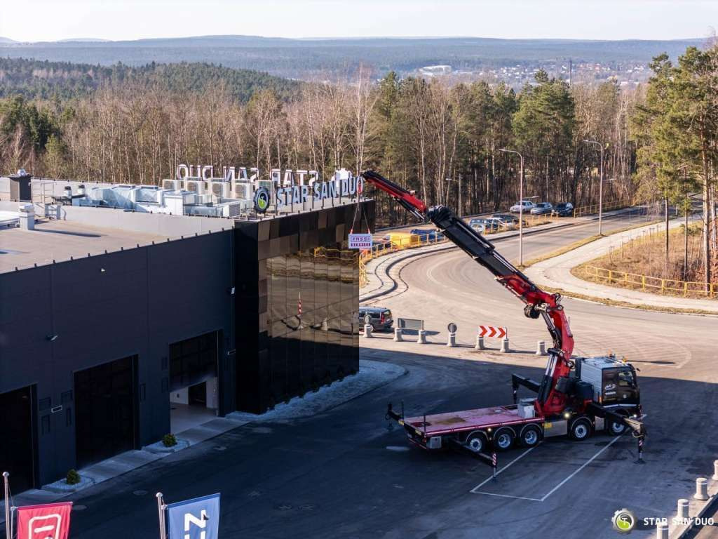 Volvo FH 540 10x4 FASSI F1950 FLY JIB WINCH 46m !!! Volvo FH 540 10x4 FASSI F1950 FLY JIB WINCH 46m !!! - Tovornjak z dvigalom: slika 3 Volvo FH 540 10x4 FASSI F1950 FLY JIB WINCH 46m !!! Volvo FH 540 10x4 FASSI F1950 FLY JIB WINCH 46m !!! - Tovornjak z dvigalom: slika 3