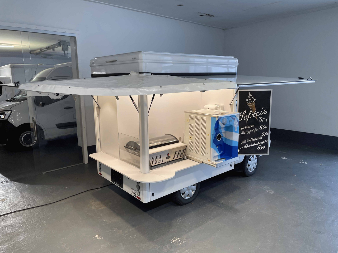 Mobil BORCO HÖHNS - Tovornjak s hrano: slika 5 Mobil BORCO HÖHNS - Tovornjak s hrano: slika 5