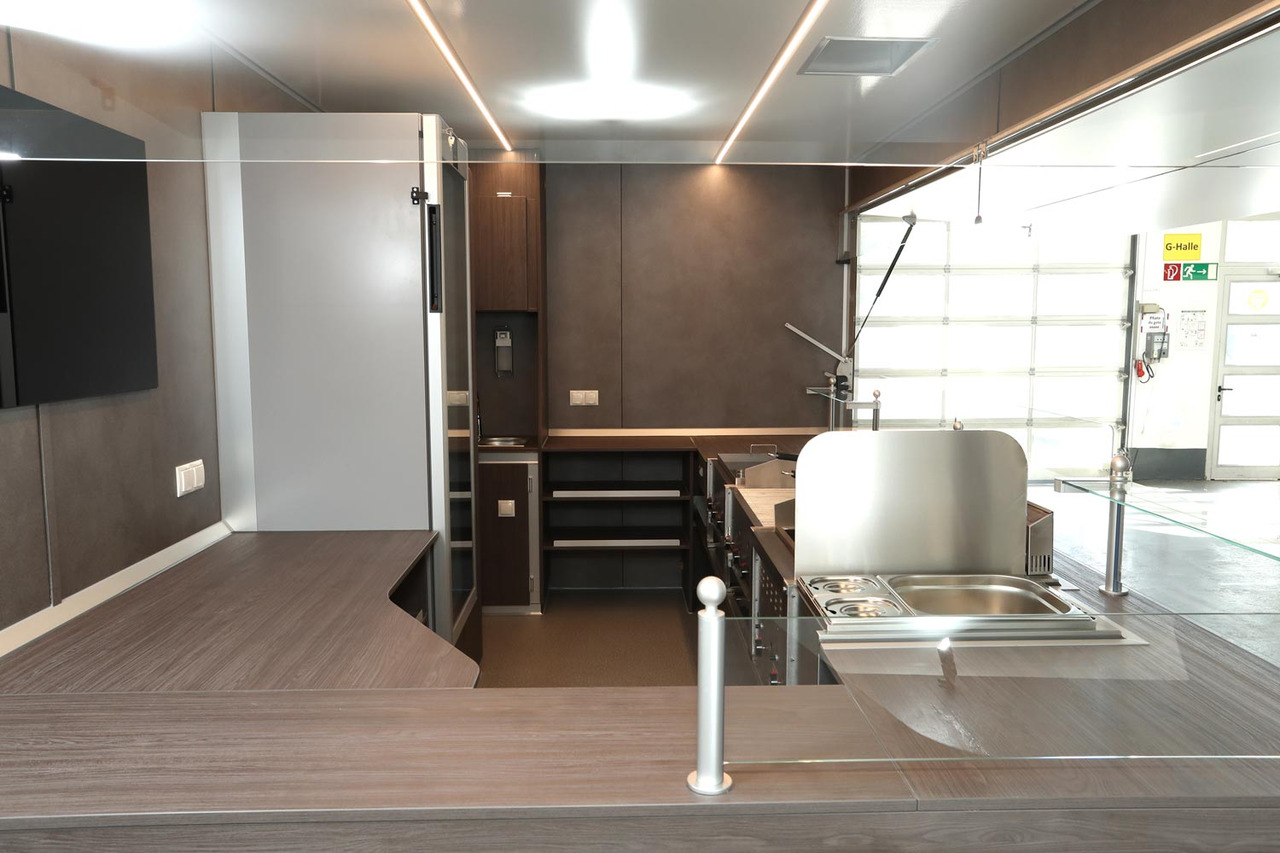 Mobil BORCO HÖHNS - Tovornjak s hrano: slika 2 Mobil BORCO HÖHNS - Tovornjak s hrano: slika 2