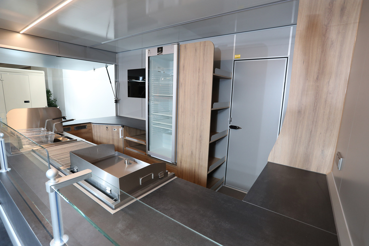 Mobil BORCO HÖHNS - Tovornjak s hrano: slika 3 Mobil BORCO HÖHNS - Tovornjak s hrano: slika 3