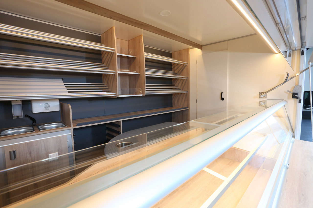 Tourenmobil BORCO HÖHNS - Tovornjak s hrano: slika 3 Tourenmobil BORCO HÖHNS - Tovornjak s hrano: slika 3