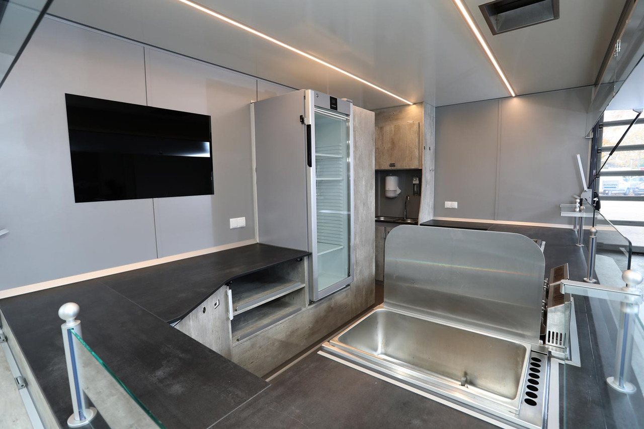 Wochenmarktmobil BORCO HÖHNS - Tovornjak s hrano: slika 4 Wochenmarktmobil BORCO HÖHNS - Tovornjak s hrano: slika 4