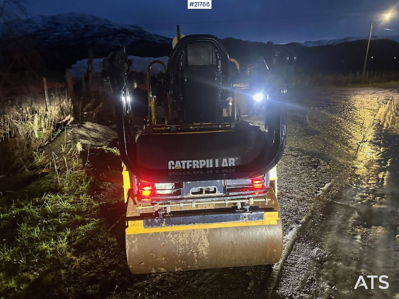 CAT Vals - Cestni valjar: slika 3 CAT Vals - Cestni valjar: slika 3