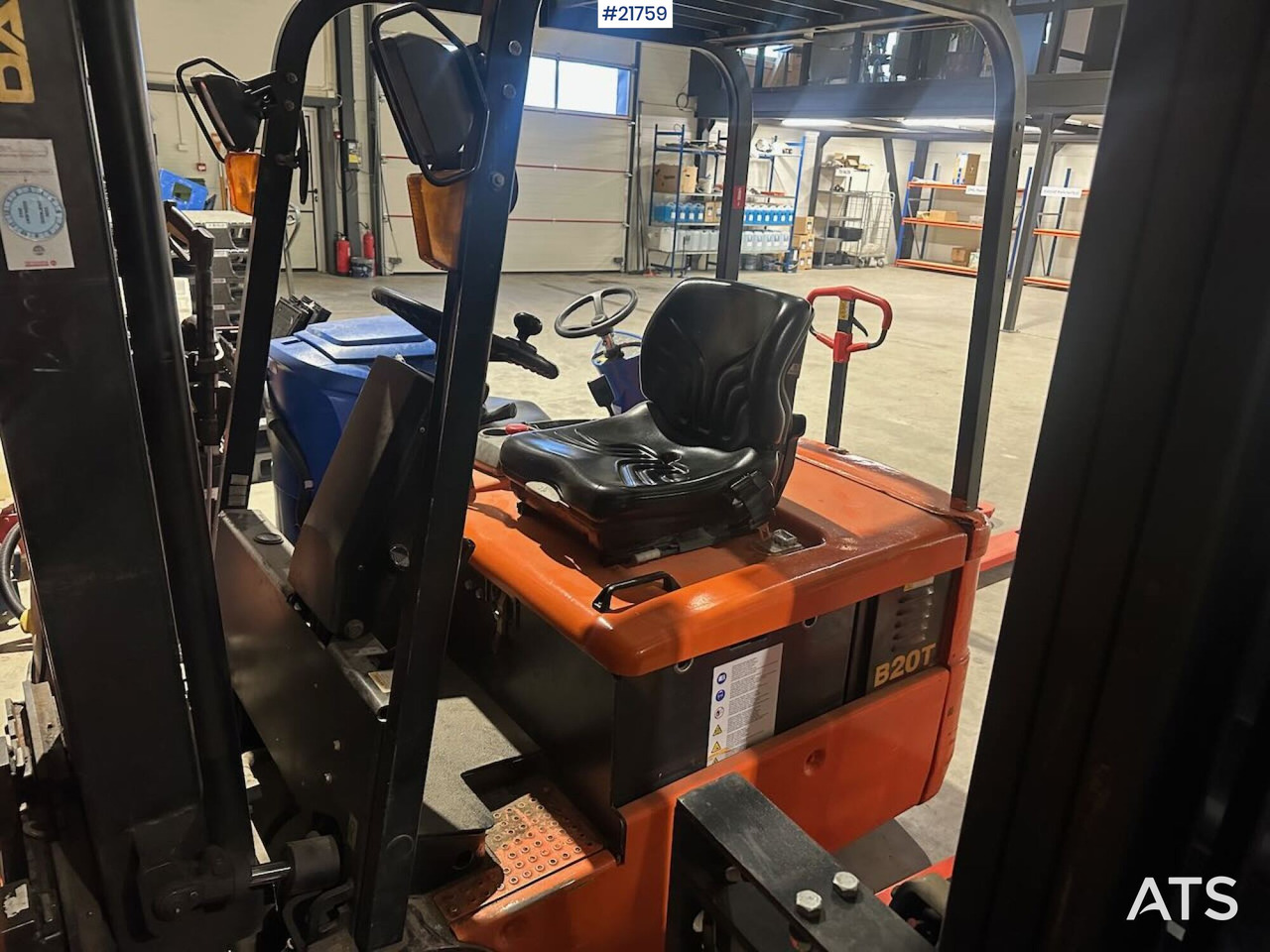 Daewoo B20T truck m/ 4,5 m løftehøyde - Nizko noseča polprikolica: slika 5 Daewoo B20T truck m/ 4,5 m løftehøyde - Nizko noseča polprikolica: slika 5