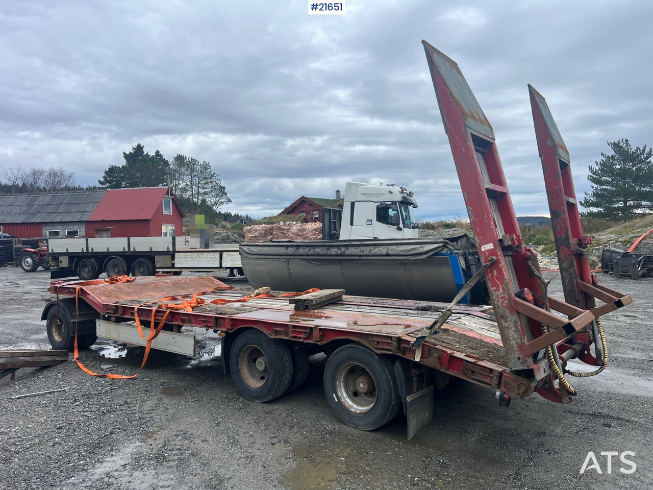 Damm 3 akslet maskinhenger m/ hydrauliske kjørebroer - Prikolica avtotransporter: slika 1 Damm 3 akslet maskinhenger m/ hydrauliske kjørebroer - Prikolica avtotransporter: slika 1