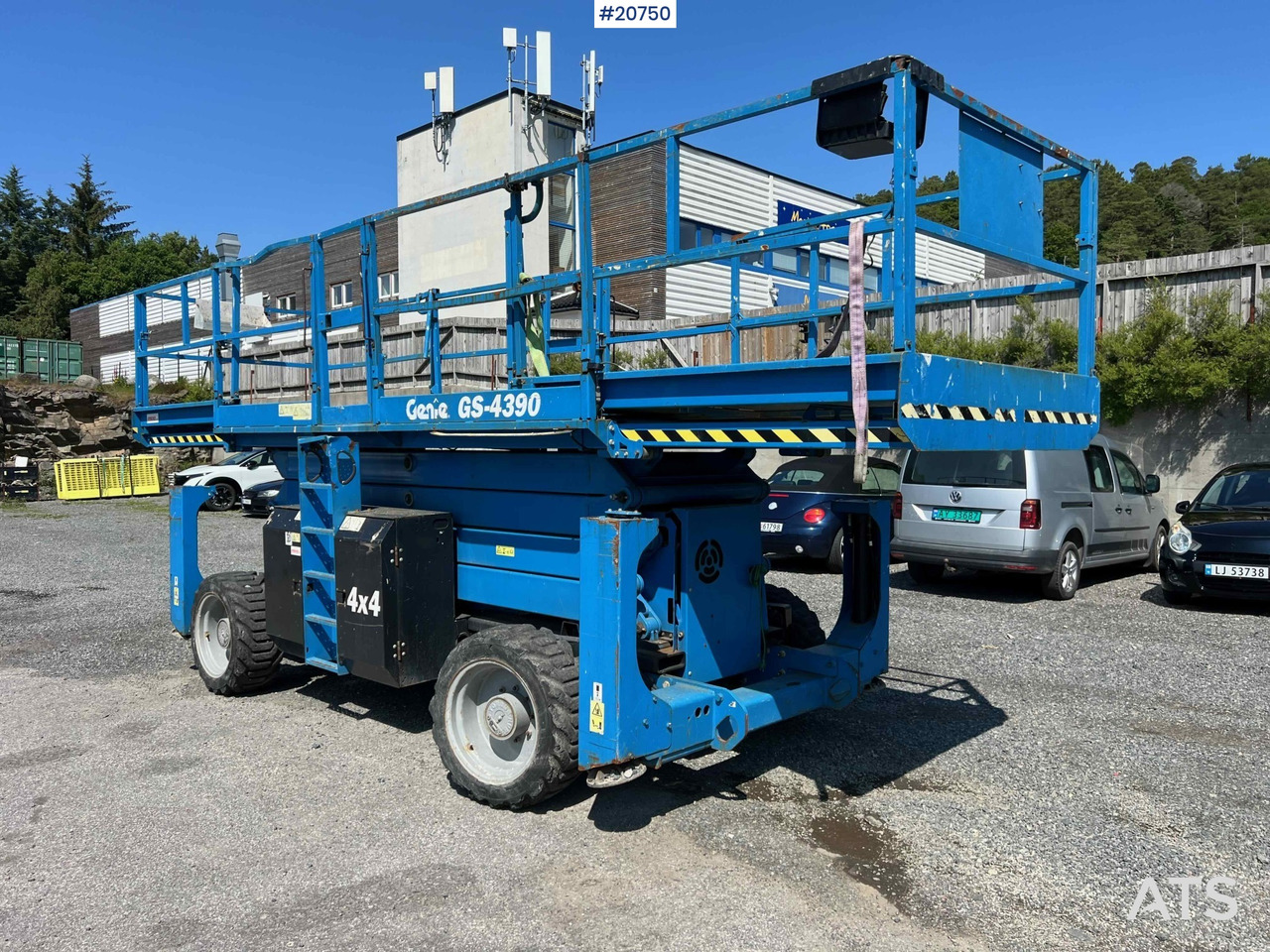 Genie GS4390 - Škarjasta dvižna ploščad: slika 1 Genie GS4390 - Škarjasta dvižna ploščad: slika 1