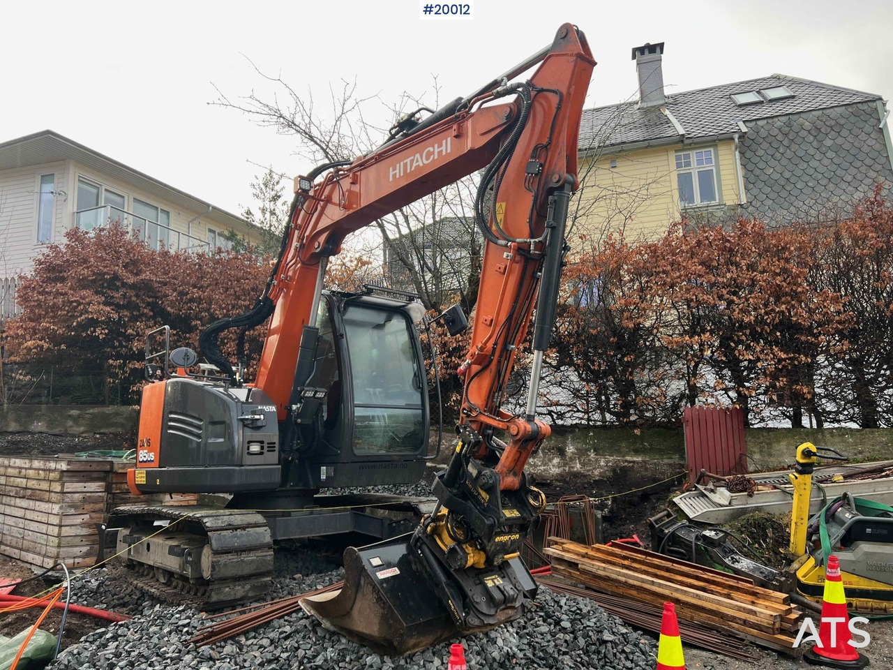 Hitachi zx85us-6 gravemaskin m/ rototilt med klype og pusseskuffe - Bager goseničar: slika 1 Hitachi zx85us-6 gravemaskin m/ rototilt med klype og pusseskuffe - Bager goseničar: slika 1