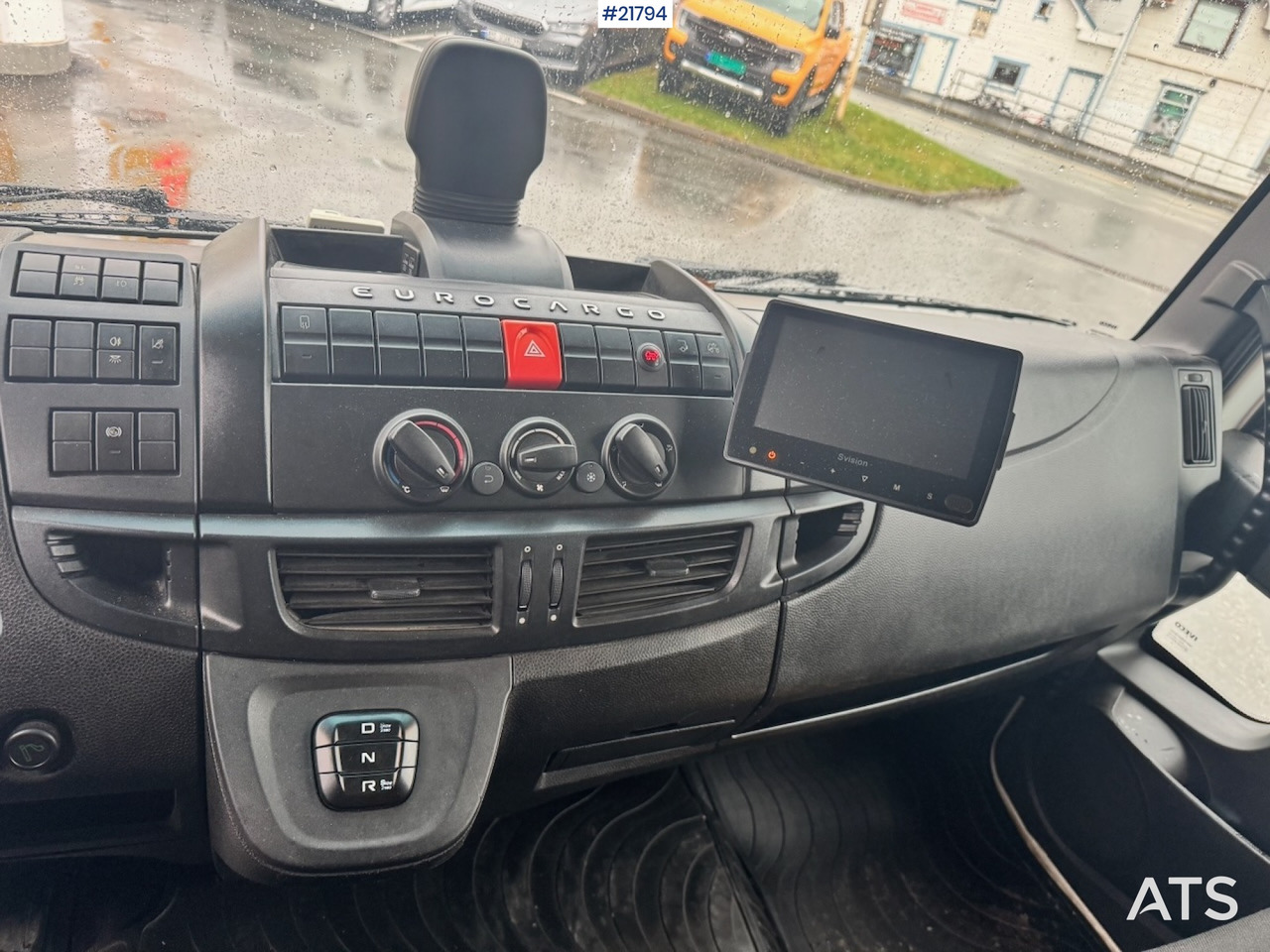 Tovornjak zabojnik Iveco 75E-210: slika 32