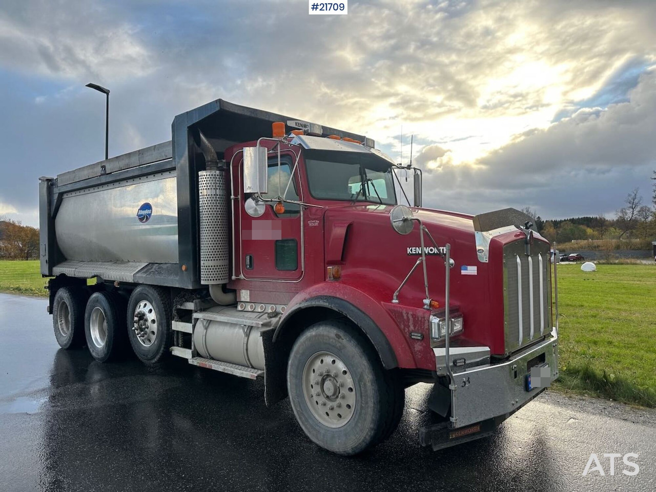 Kenworth 2005 KENWORTH T800 tippbil 8x4 m/ Rhodes påbygg, kompressor, vibrator i kassen. Høy lasteevne! SE VIDEO. - Tovornjak prekucnik: slika 5 Kenworth 2005 KENWORTH T800 tippbil 8x4 m/ Rhodes påbygg, kompressor, vibrator i kassen. Høy lasteevne! SE VIDEO. - Tovornjak prekucnik: slika 5