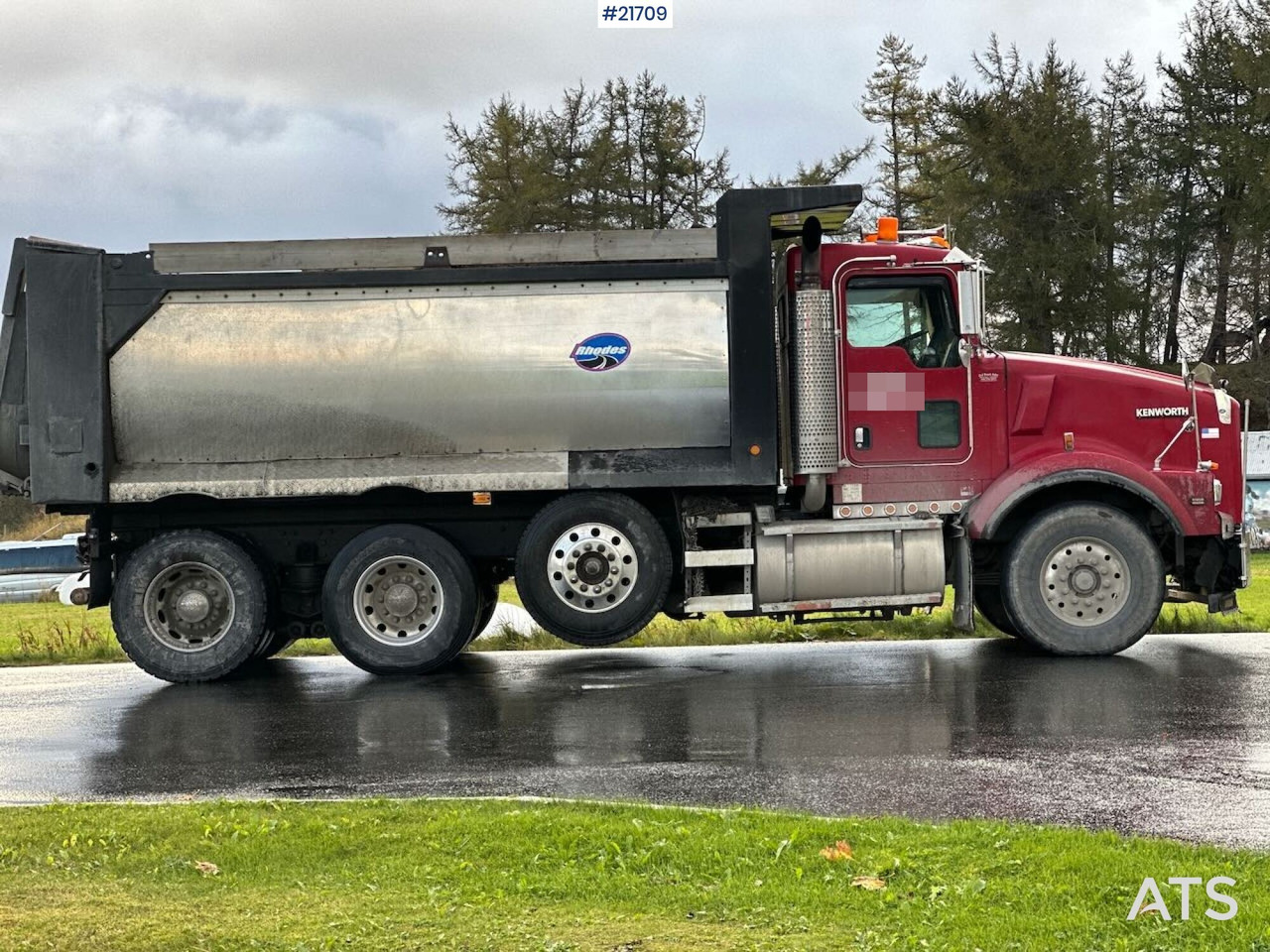 Kenworth 2005 KENWORTH T800 tippbil 8x4 m/ Rhodes påbygg, kompressor, vibrator i kassen. Høy lasteevne! SE VIDEO. - Tovornjak prekucnik: slika 2 Kenworth 2005 KENWORTH T800 tippbil 8x4 m/ Rhodes påbygg, kompressor, vibrator i kassen. Høy lasteevne! SE VIDEO. - Tovornjak prekucnik: slika 2