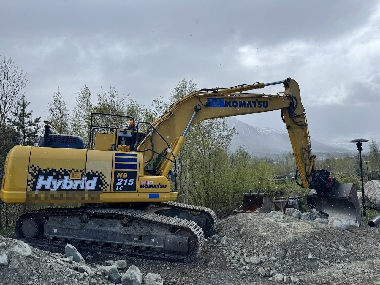 Komatsu HB215LC-2 - Bager: slika 3 Komatsu HB215LC-2 - Bager: slika 3