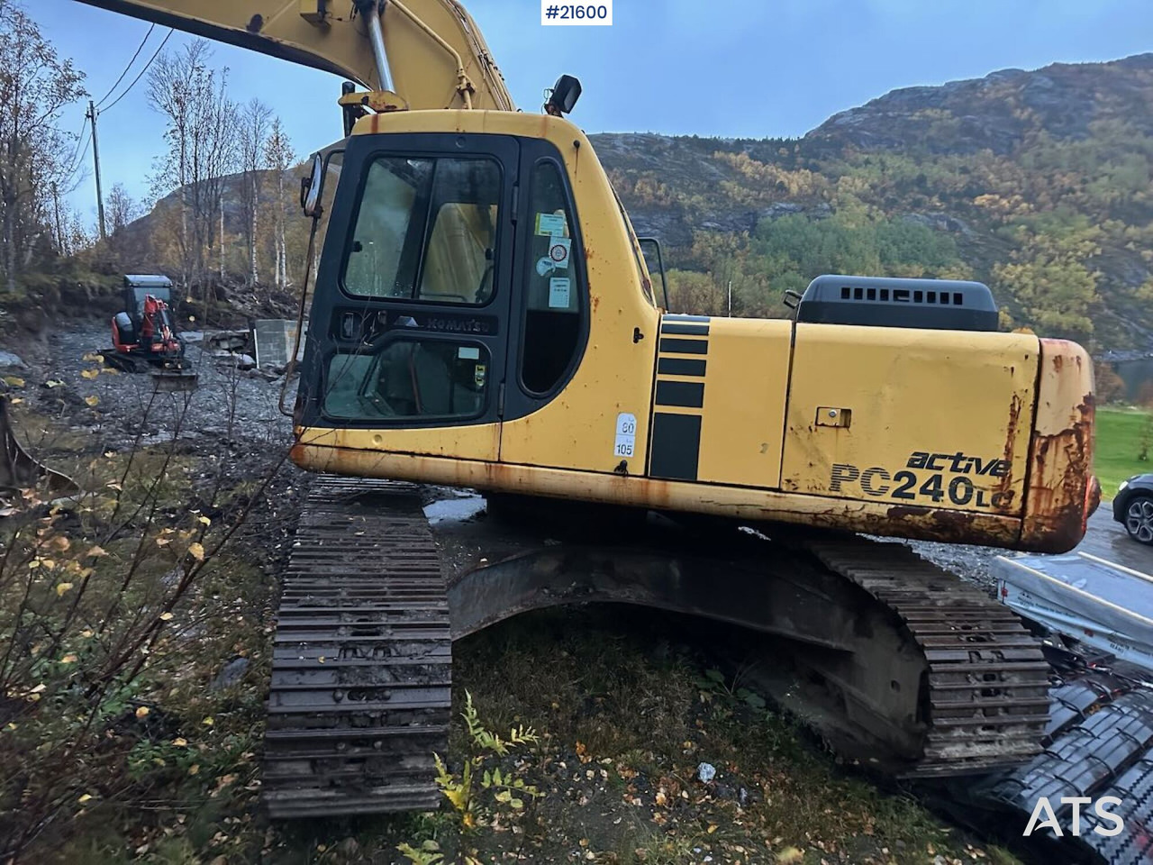 Komatsu PC240LC gravemaskin - Bager goseničar: slika 5 Komatsu PC240LC gravemaskin - Bager goseničar: slika 5