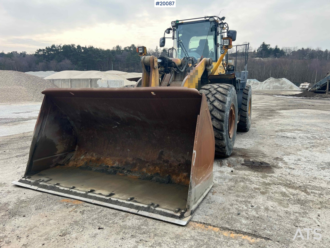 Komatsu WA480-6 - Kolesni nakladalec: slika 2 Komatsu WA480-6 - Kolesni nakladalec: slika 2