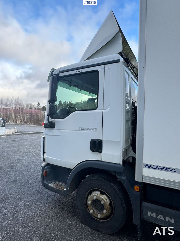 Tovornjak zabojnik MAN TGL 12 220: slika 34 Tovornjak zabojnik MAN TGL 12 220: slika 34