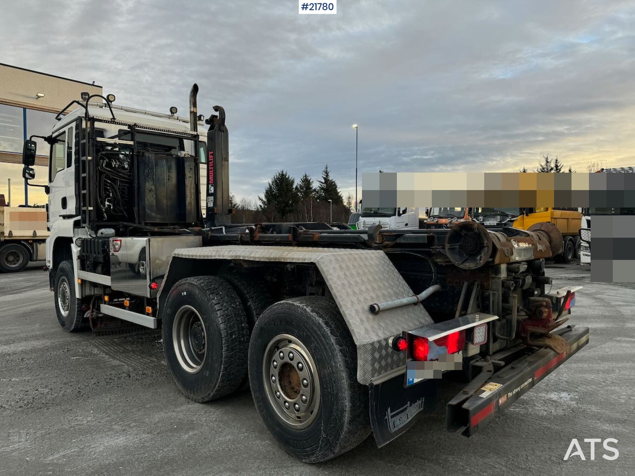 MAN TGS 28.480 6x4 brøyterigget Krokbil m/ underliggende skjær og kranhydraulikk. - Kotalni prekucni tovornjak: slika 4 MAN TGS 28.480 6x4 brøyterigget Krokbil m/ underliggende skjær og kranhydraulikk. - Kotalni prekucni tovornjak: slika 4