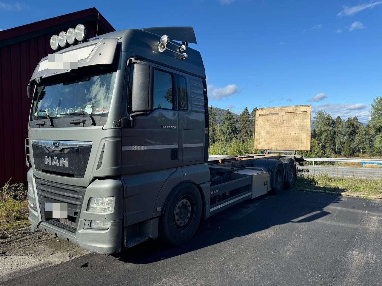 MAN TGX 26.500 - Kontejnerski tovornjak/ Tovornjak z zamenljivim tovoriščem: slika 1 MAN TGX 26.500 - Kontejnerski tovornjak/ Tovornjak z zamenljivim tovoriščem: slika 1