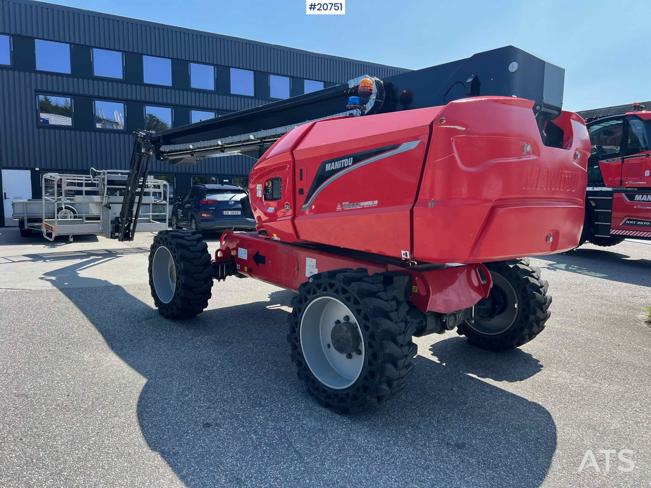 Manitou 220 TJ+ - Teleskopska dvižna ploščad: slika 1 Manitou 220 TJ+ - Teleskopska dvižna ploščad: slika 1