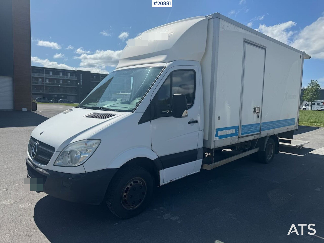 Mercedes SPRINTER - Dostavno vozilo z zabojnikom: slika 2 Mercedes SPRINTER - Dostavno vozilo z zabojnikom: slika 2