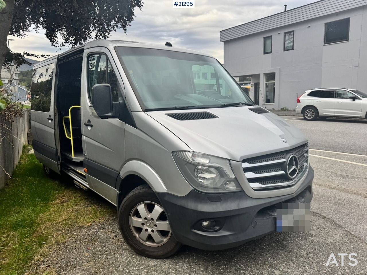 Minibus, Potniški kombi Mercedes Sprinter 316: slika 6