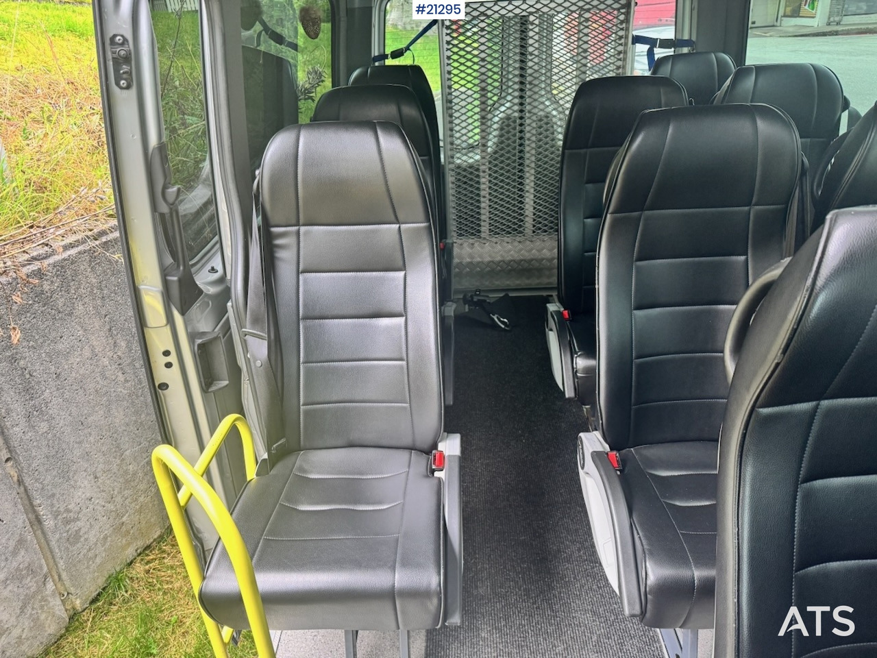 Minibus, Potniški kombi Mercedes Sprinter 316: slika 22