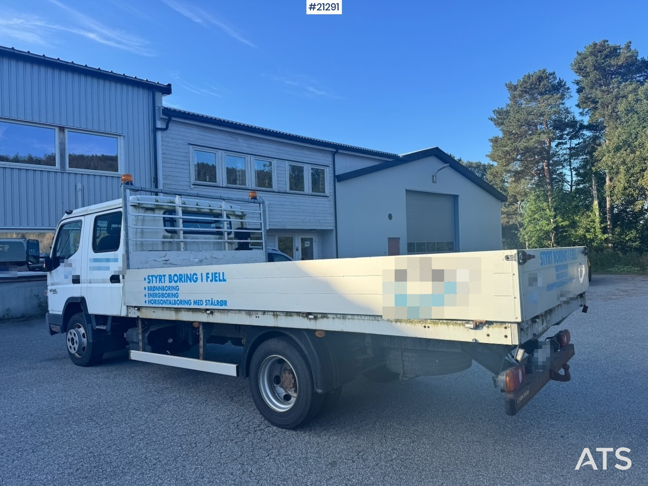 Mitsubishi Fuso Canter - Tovornjak s kesonom: slika 4 Mitsubishi Fuso Canter - Tovornjak s kesonom: slika 4