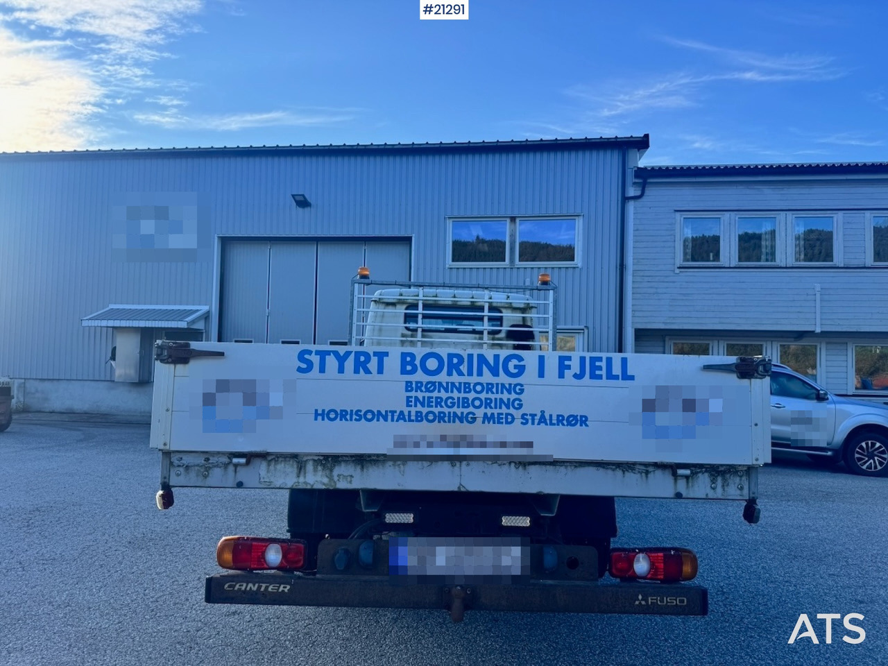 Mitsubishi Fuso Canter - Tovornjak s kesonom: slika 5 Mitsubishi Fuso Canter - Tovornjak s kesonom: slika 5