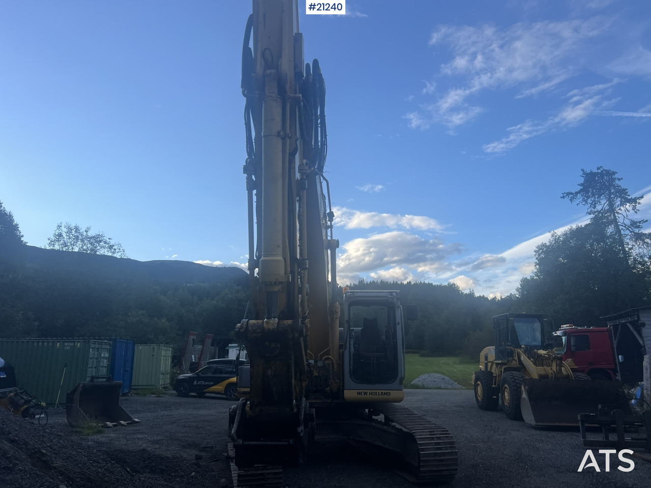 New Holland E265B Gravemaskin m/ graveskuffe og hydraulisk pusseskuffe - Bager goseničar: slika 5 New Holland E265B Gravemaskin m/ graveskuffe og hydraulisk pusseskuffe - Bager goseničar: slika 5