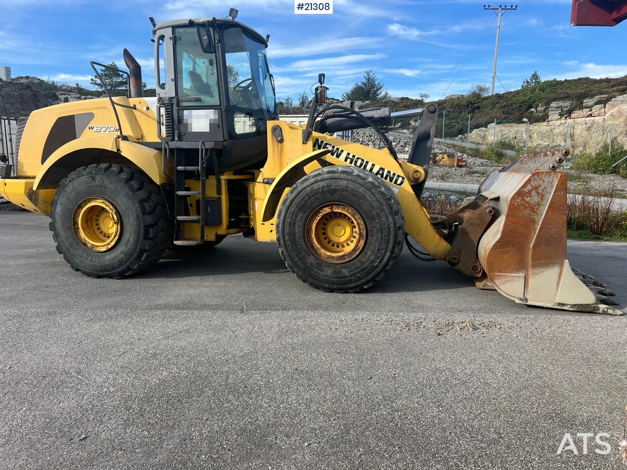 New Holland w270B - Kolesni nakladalec: slika 2 New Holland w270B - Kolesni nakladalec: slika 2