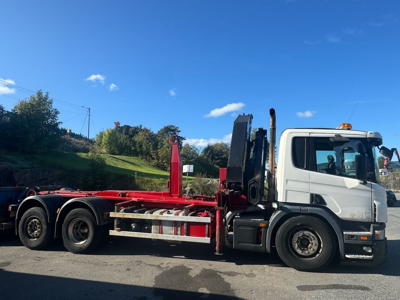 Scania P340 - Tovornjak z dvigalom: slika 4 Scania P340 - Tovornjak z dvigalom: slika 4