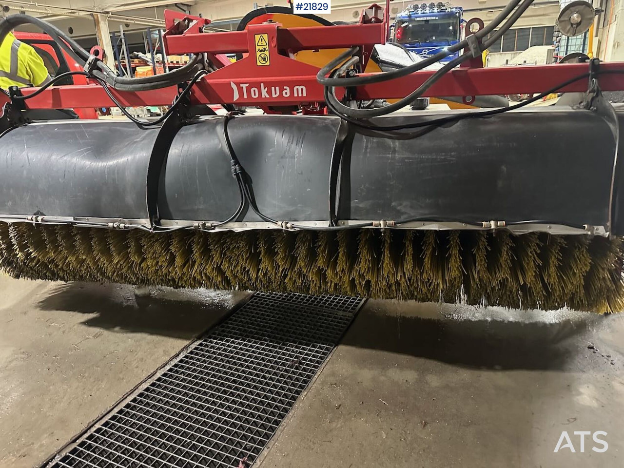 Tokvam FK kost - Metla: slika 3 Tokvam FK kost - Metla: slika 3