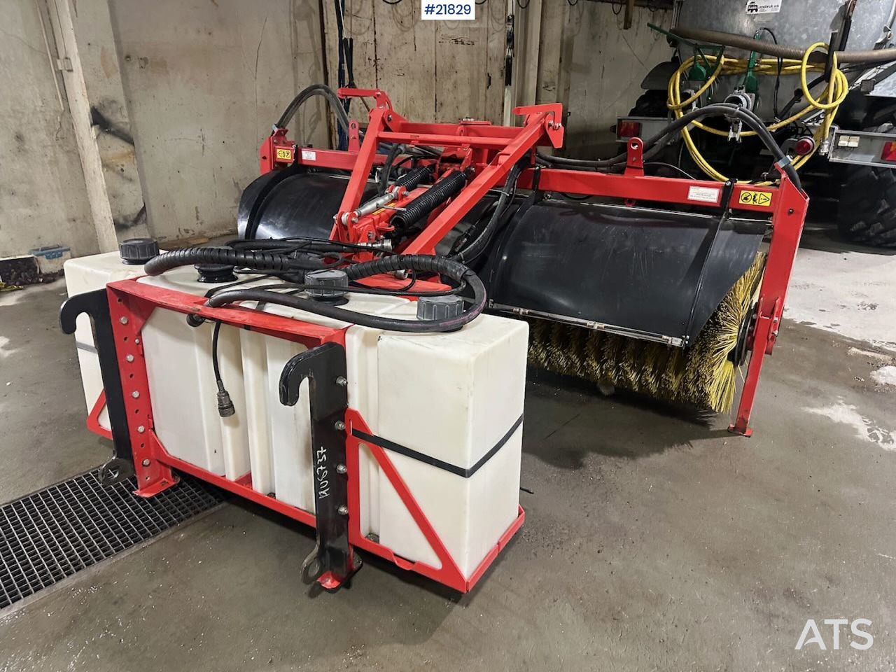 Tokvam FK kost - Metla: slika 4 Tokvam FK kost - Metla: slika 4