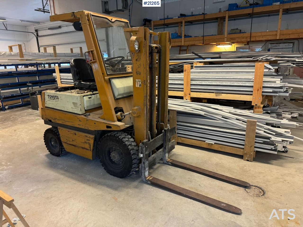 Toyota 3FB25 - Električni viličar: slika 1 Toyota 3FB25 - Električni viličar: slika 1