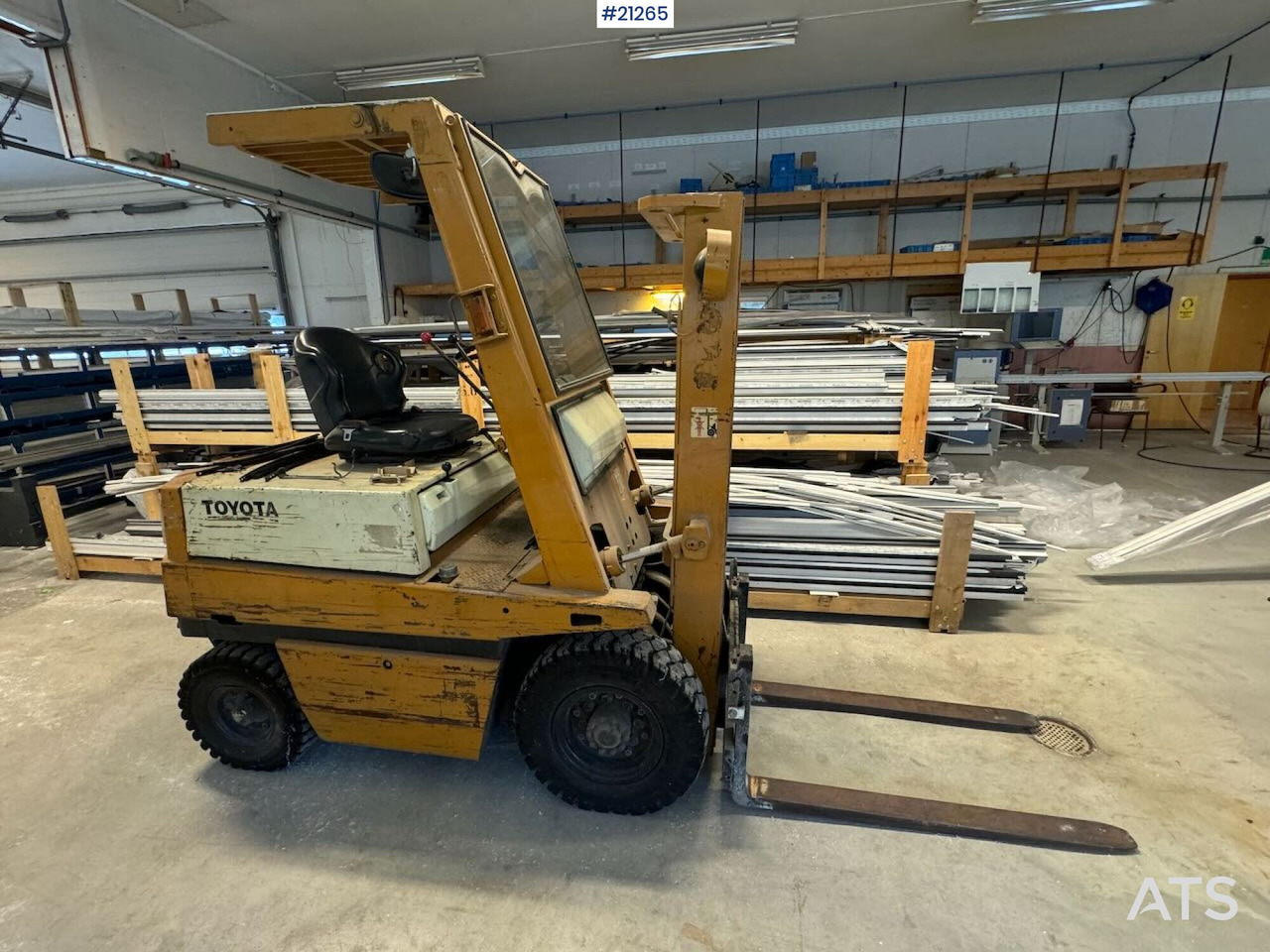 Toyota 3FB25 - Električni viličar: slika 2 Toyota 3FB25 - Električni viličar: slika 2