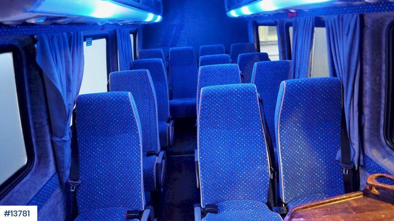 Minibus, Potniški kombi Volkswagen Crafter: slika 12