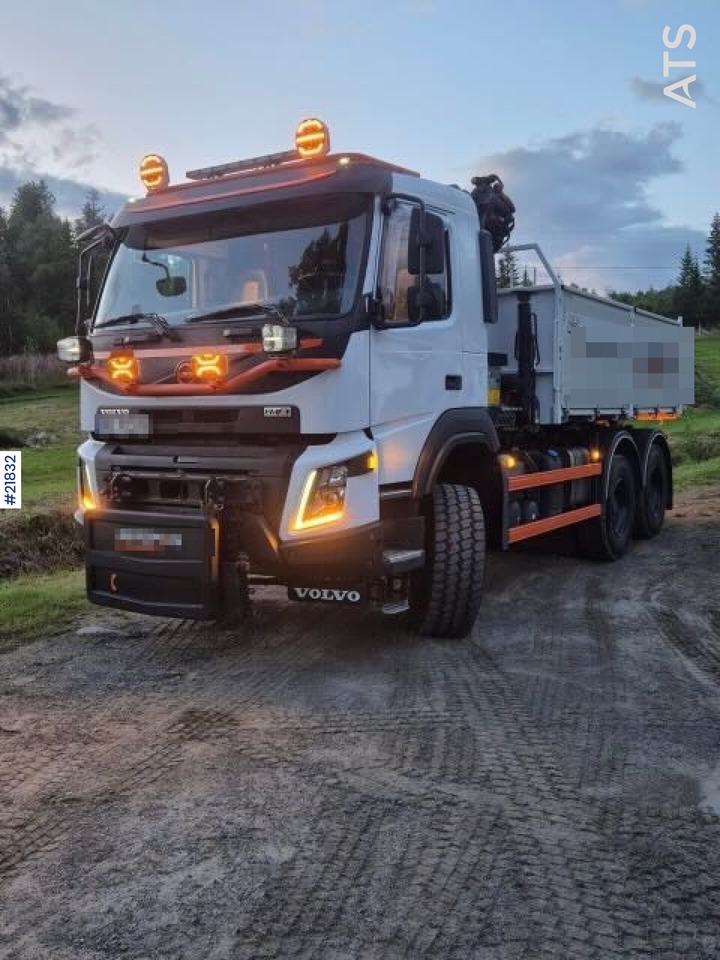 Volvo 2019 Volvo FMX 6x6 brøyterigget tippbil m/ 9,5 t/m kran, 2 sett dekk og lettkasse - Tovornjak prekucnik: slika 1 Volvo 2019 Volvo FMX 6x6 brøyterigget tippbil m/ 9,5 t/m kran, 2 sett dekk og lettkasse - Tovornjak prekucnik: slika 1