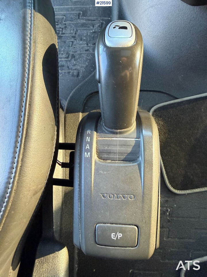 Tovornjak za prevoz živine Volvo 540 8x4 dyrebil m/ Finkl påbygg, onspot og godkjent til 225 dyr: slika 41 Tovornjak za prevoz živine Volvo 540 8x4 dyrebil m/ Finkl påbygg, onspot og godkjent til 225 dyr: slika 41