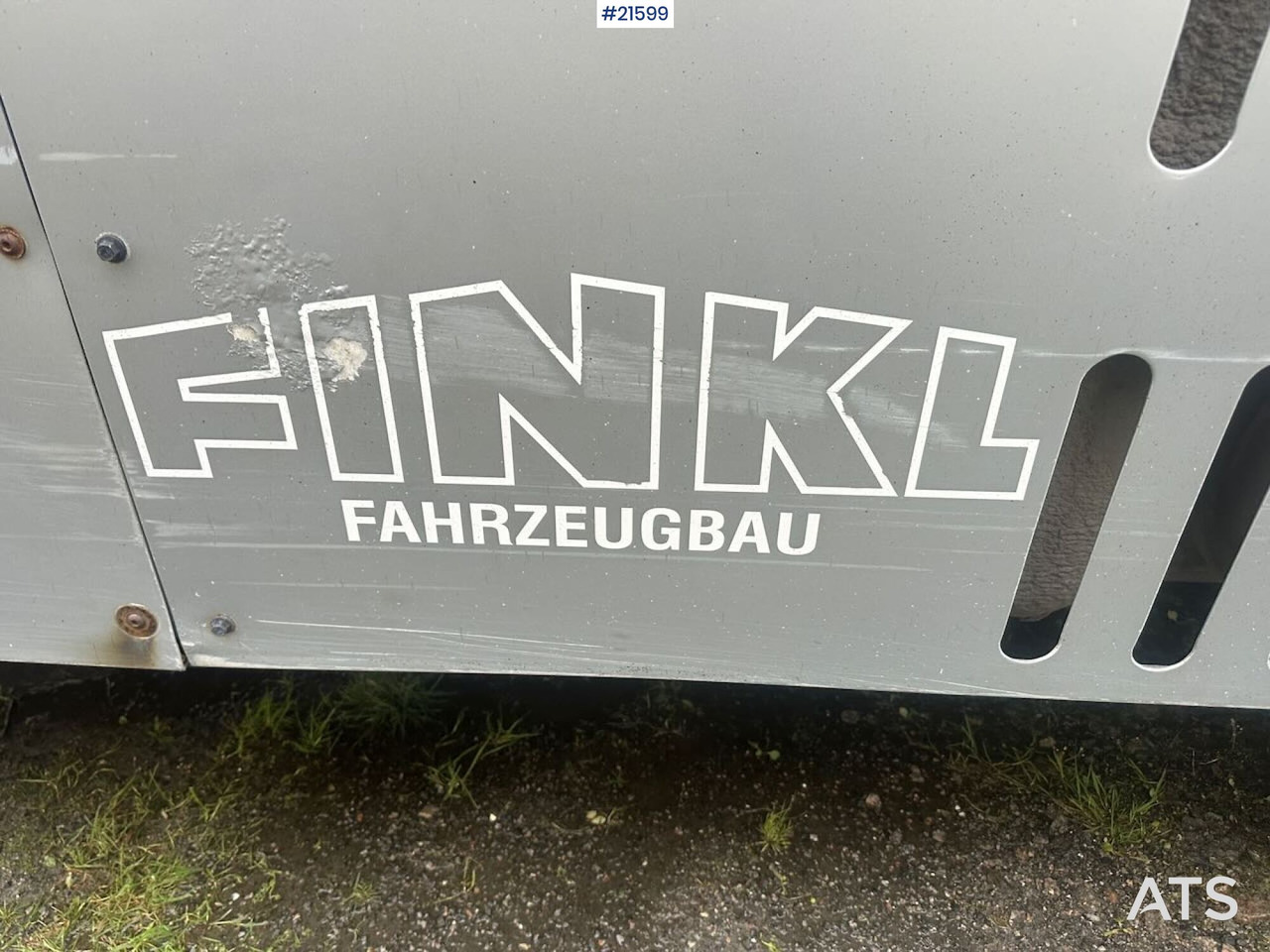 Tovornjak za prevoz živine Volvo 540 8x4 dyrebil m/ Finkl påbygg, onspot og godkjent til 225 dyr: slika 44 Tovornjak za prevoz živine Volvo 540 8x4 dyrebil m/ Finkl påbygg, onspot og godkjent til 225 dyr: slika 44