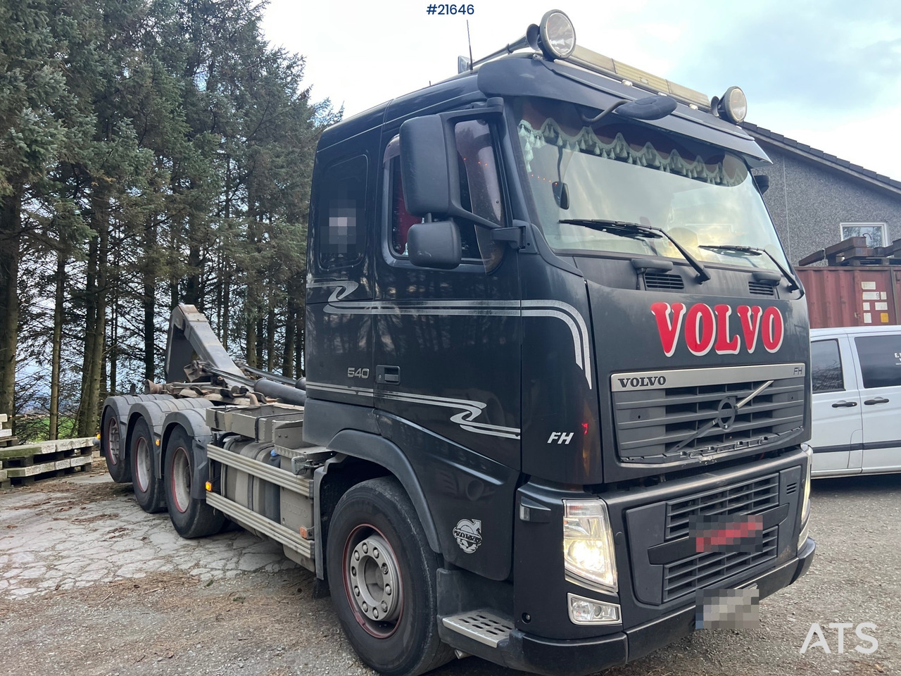 Volvo FH13 8x4 tridem krokbil m/ 20t Hiab krok og opplegg for kran - Tovornjak z dvigalom: slika 3 Volvo FH13 8x4 tridem krokbil m/ 20t Hiab krok og opplegg for kran - Tovornjak z dvigalom: slika 3