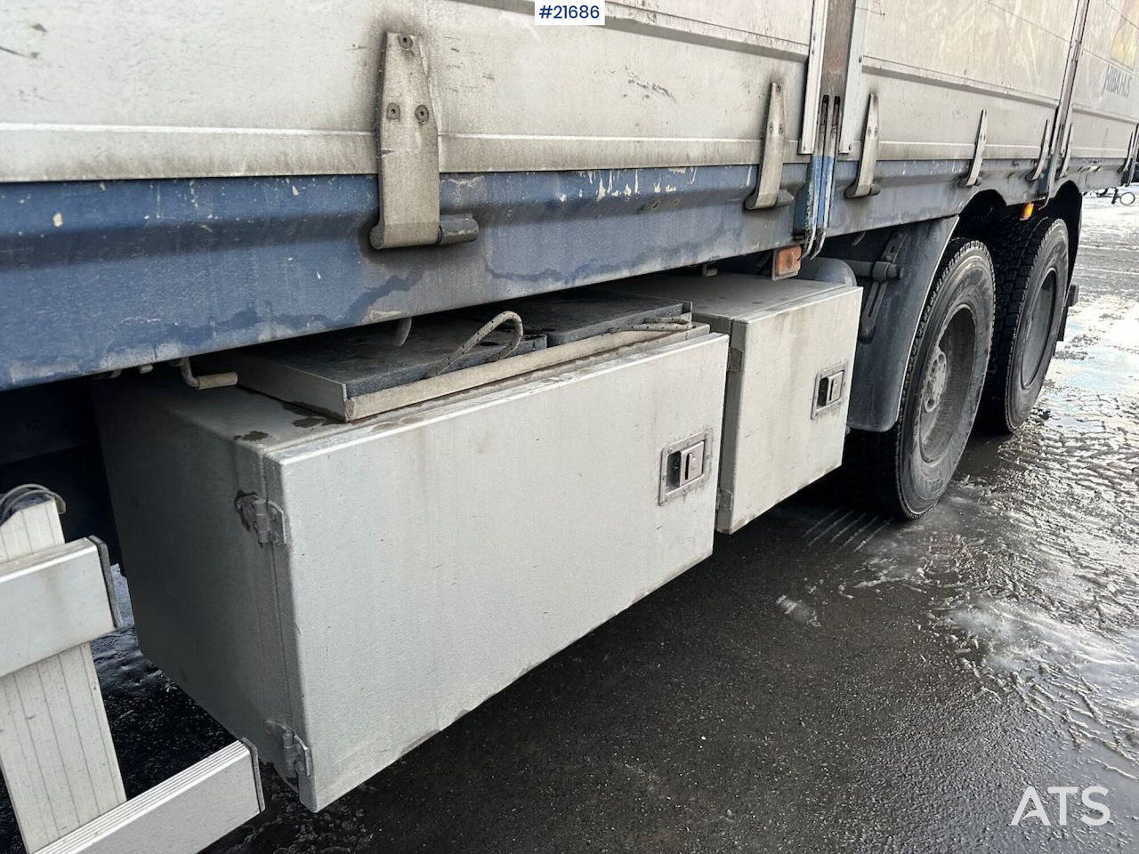 Volvo FM12 Globetrotter 6x4 kranbil m/ bak montert 18 t/m kran og vinsj. SE VIDEO - Tovornjak z dvigalom: slika 3 Volvo FM12 Globetrotter 6x4 kranbil m/ bak montert 18 t/m kran og vinsj. SE VIDEO - Tovornjak z dvigalom: slika 3