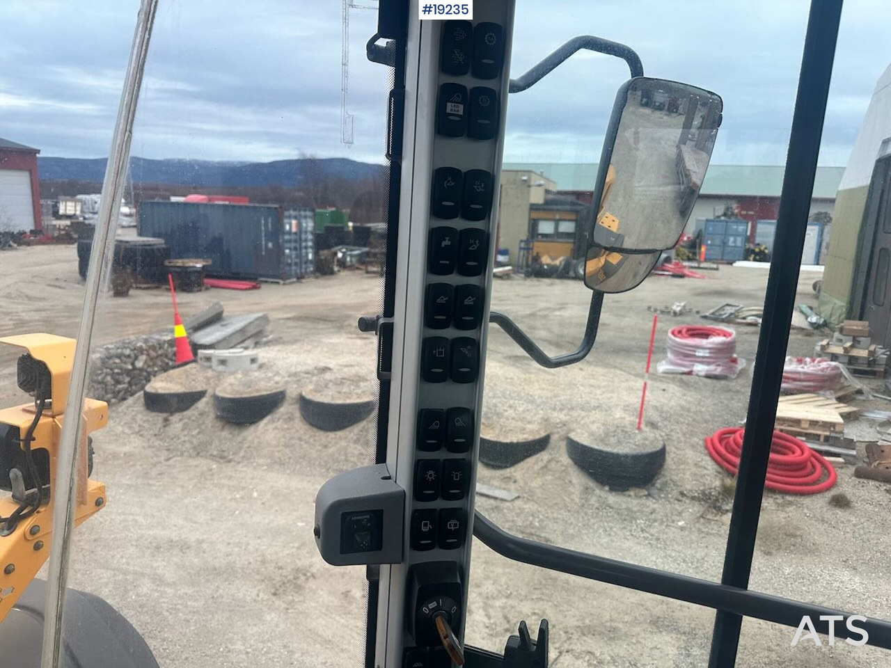 Kolesni nakladalec Volvo L110H: slika 29