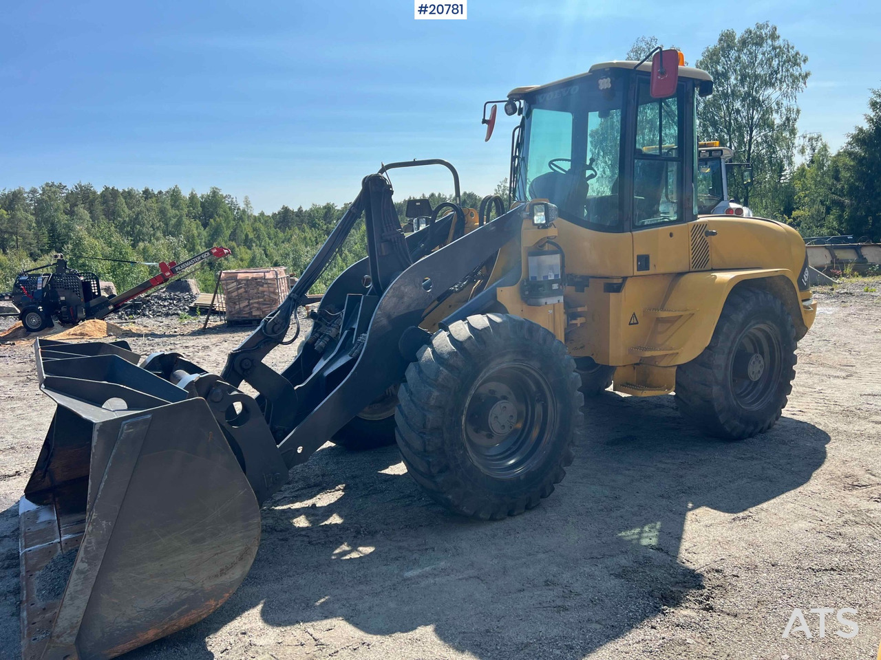 Volvo L45B - Kolesni nakladalec: slika 1 Volvo L45B - Kolesni nakladalec: slika 1