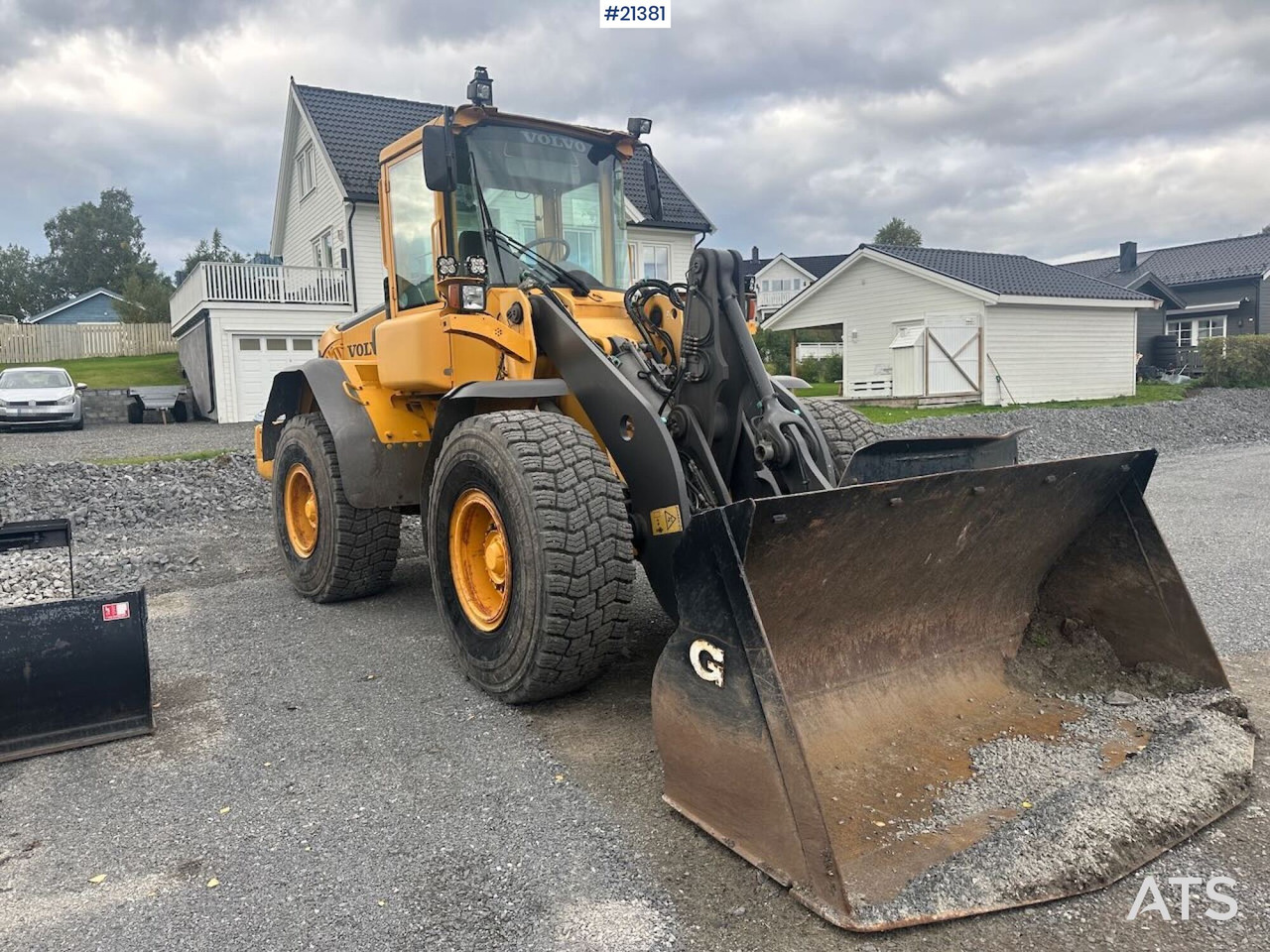 Volvo L90E hjullaster. SE VIDEO - Kolesni nakladalec: slika 4 Volvo L90E hjullaster. SE VIDEO - Kolesni nakladalec: slika 4