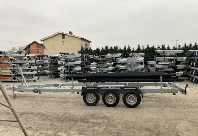 Boro Przyczepa PODŁODZIOWA 7,80M! - Prikolica za čoln: slika 5 Boro Przyczepa PODŁODZIOWA 7,80M! - Prikolica za čoln: slika 5