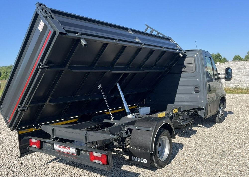 Dostavno vozilo prekucnik Iveco Daily: slika 18