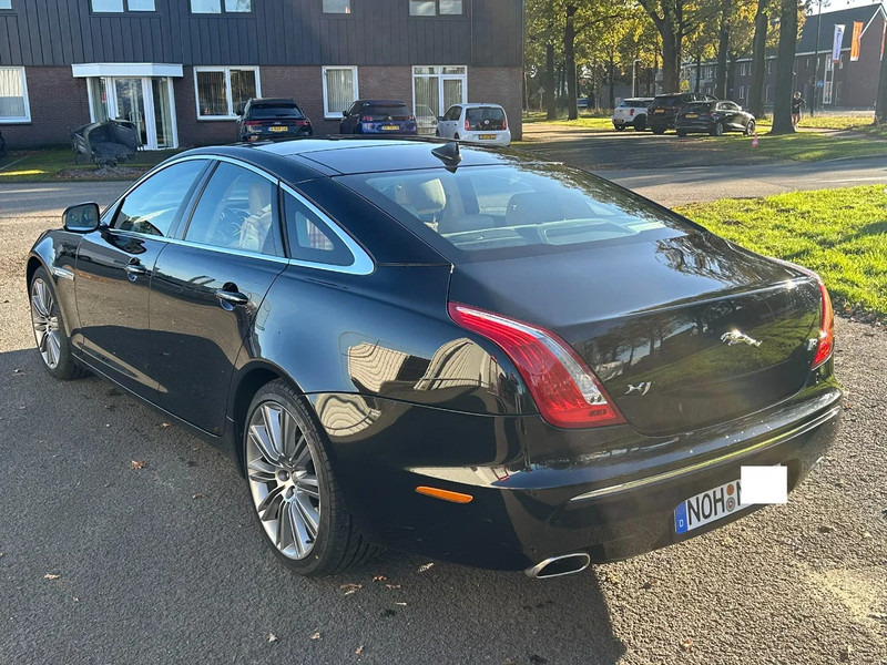Jaguar XJ 3.0 V6D 275 PK /AUTOM / PANO DAK / VOL LEDER / MERIDAN / EXPORT PRICE - Limuzina: slika 5 Jaguar XJ 3.0 V6D 275 PK /AUTOM / PANO DAK / VOL LEDER / MERIDAN / EXPORT PRICE - Limuzina: slika 5